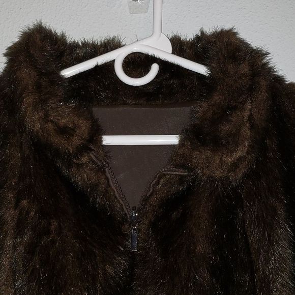 Cato Faux Fur Reversible Vest Size 22/24W - Picture 2 of 11